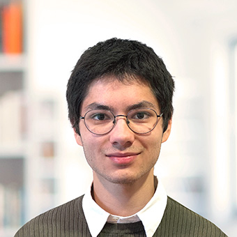 Nachhilfelehrer Gennaro Tetsu Guadagni Ishioka
