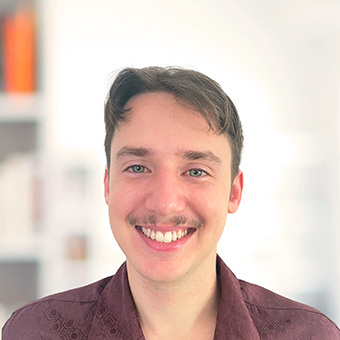 Nachhilfelehrer Alexander Guntli
