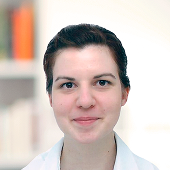 Nachhilfelehrerin Adeline Richter
