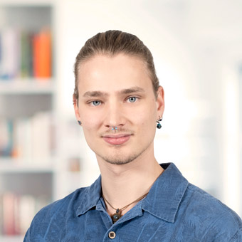 Nachhilfelehrer Moritz Bach
